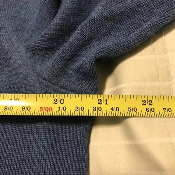 Banana Republic Extra Fine Merino Wool Sweater - Picture 4 of 8